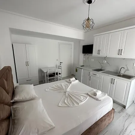 Kylie Konukevi Ksamil